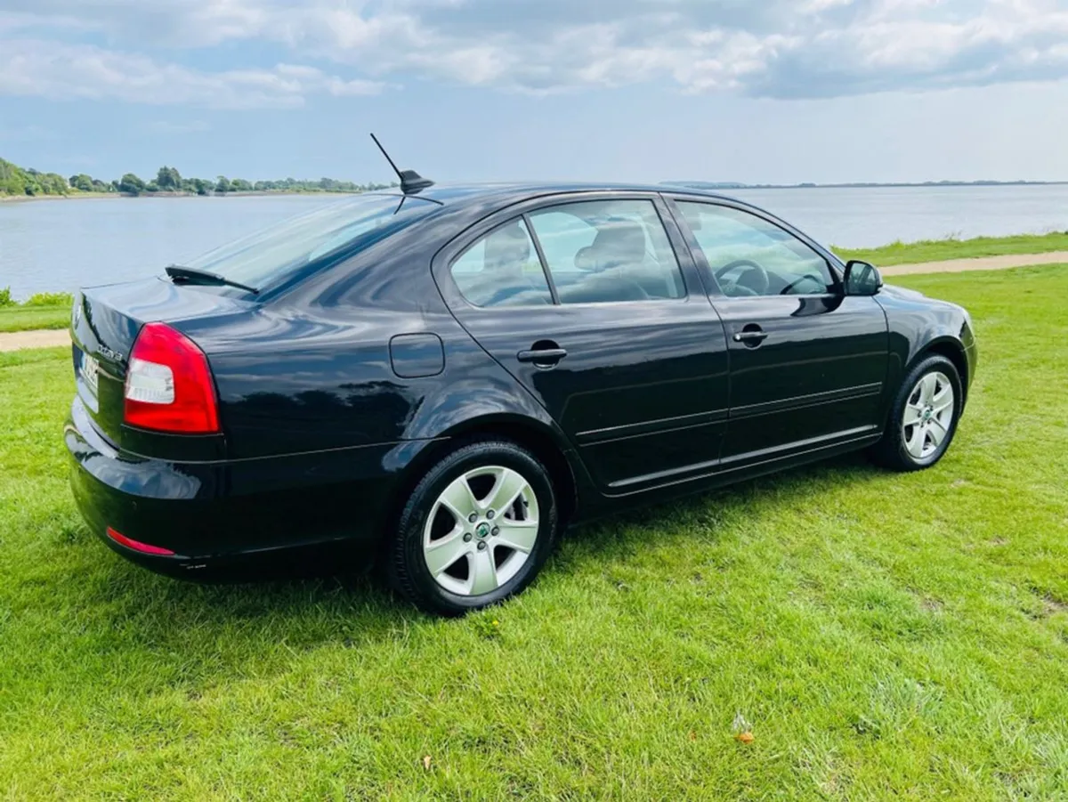 Skoda Octavia Exclusive 1.2 TSI 105HP 5DR - Image 4
