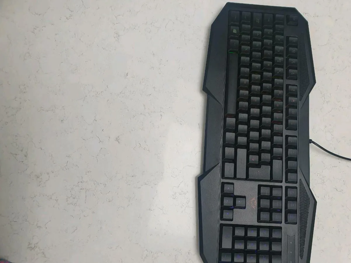 Gaming style keyboard - Image 3