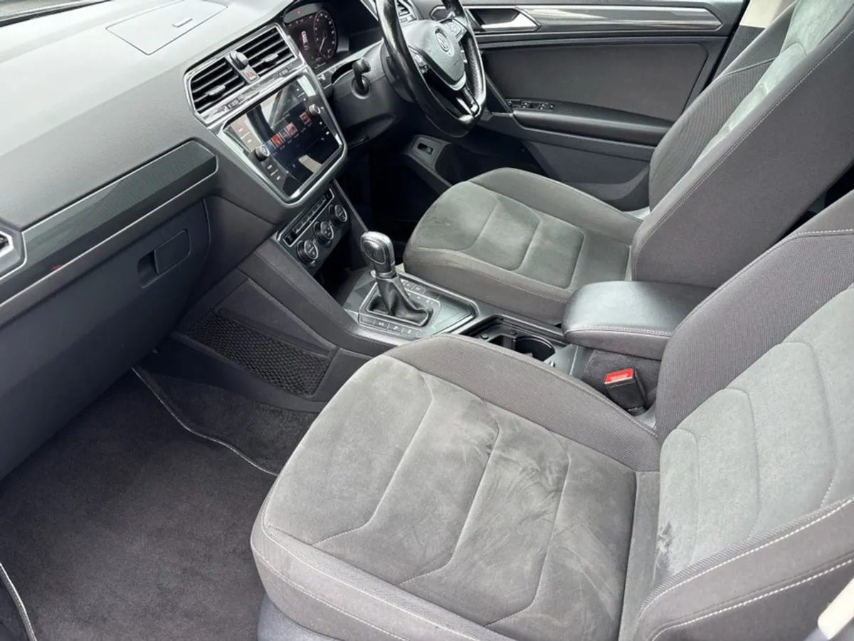 Volkswagen Tiguan Highline 2.0 TDI 150HP D7F 5DR - Image 2