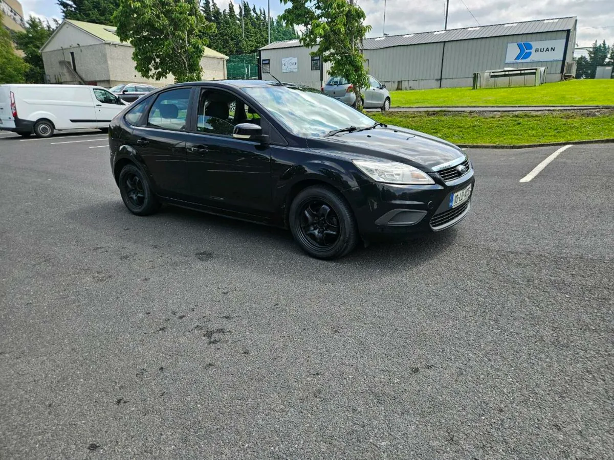 Ford Focus 2010 - Image 3