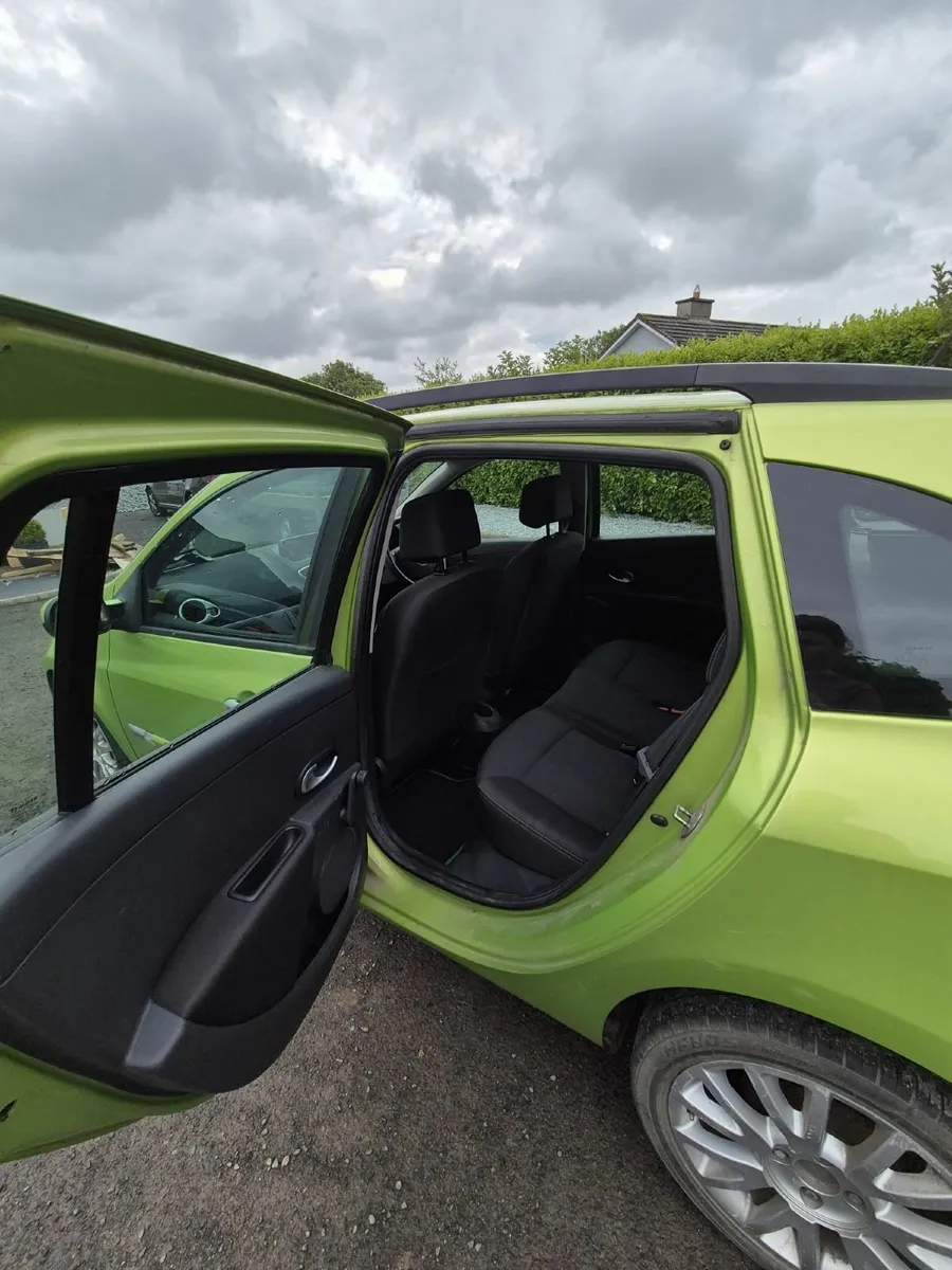 Renault Clio 2010 - Image 4