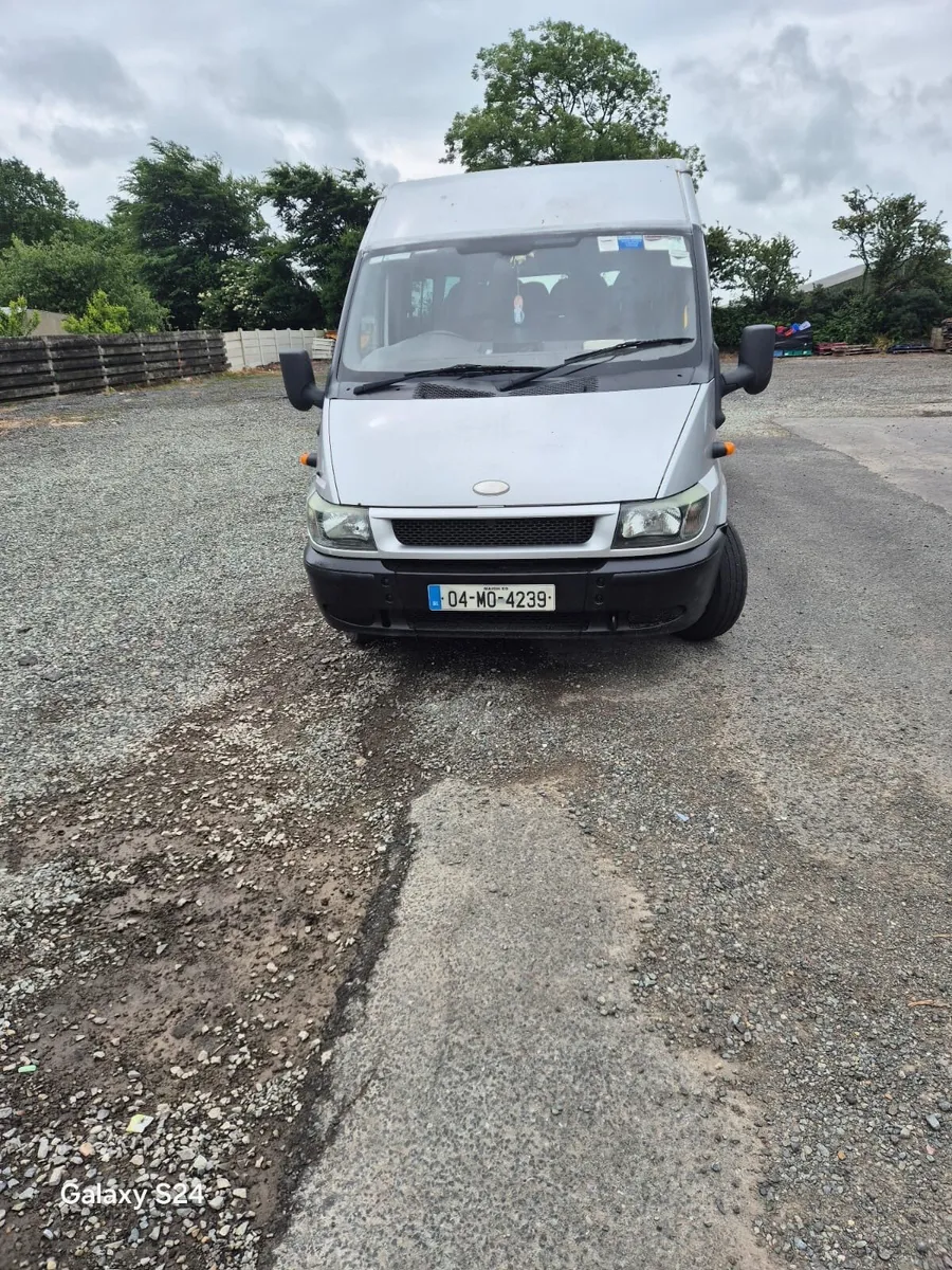Ford Transit mini bus DOE 03/26 - Image 3