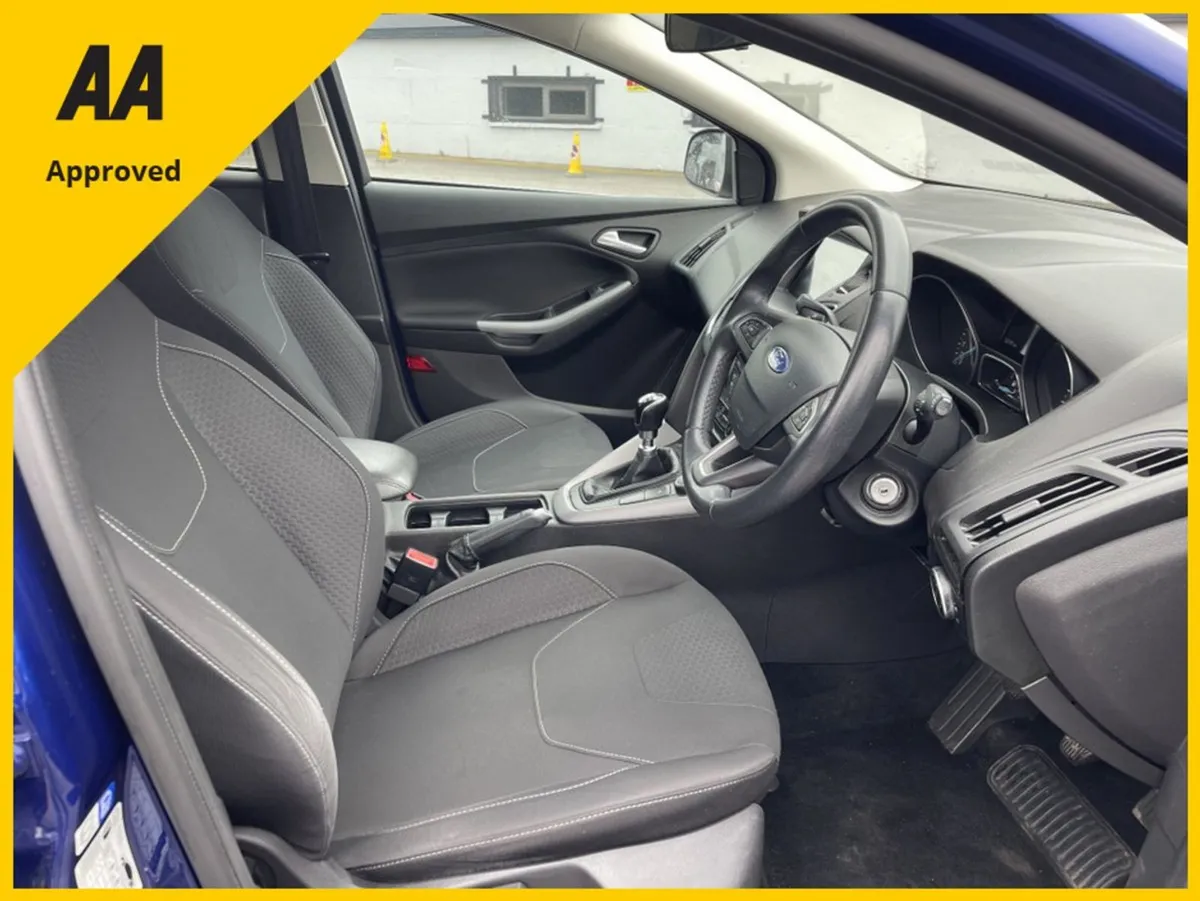 Ford Focus Zetec Edition Free Delivery - Image 4