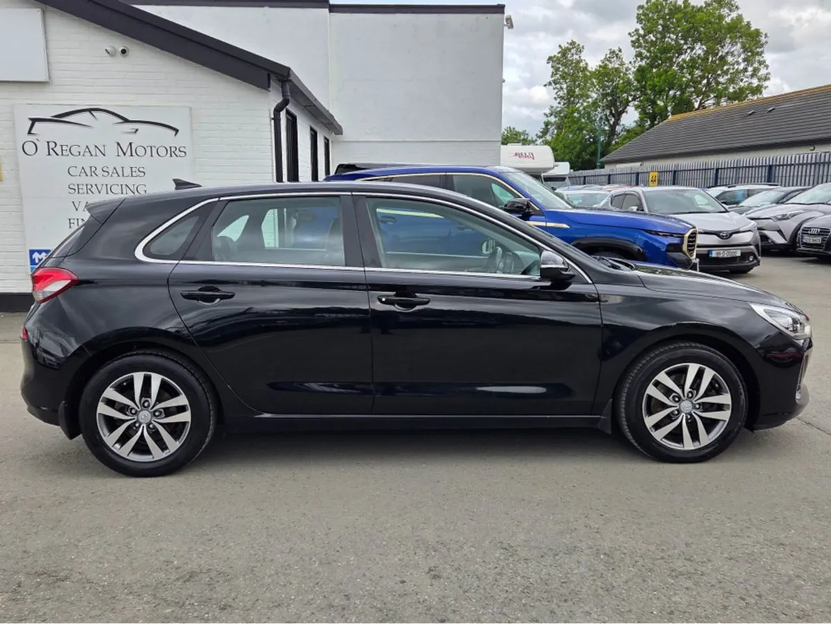 Hyundai i30 (172) I30 1.6 Crdi Deluxe Plus - Image 2