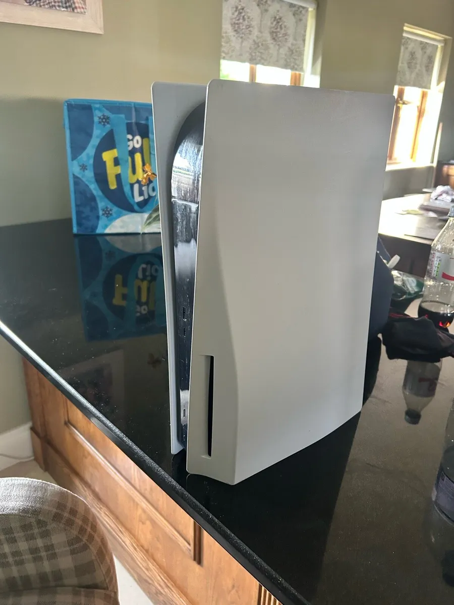 Play station 5 - Image 2