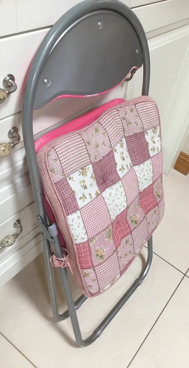 Lovey Pink Bedroom Bundle Deal   - 9 items - Image 3