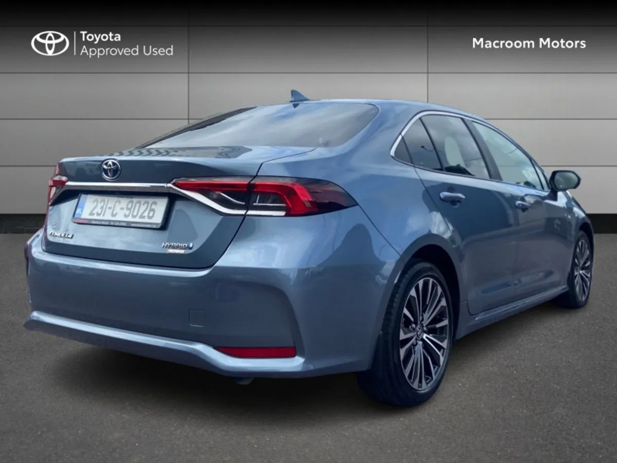 Toyota Corolla Corolla Luna Sport Saloon - Image 2