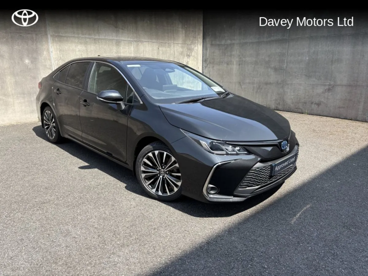 Toyota Corolla Luna 4DR Sport Saloon - Image 1