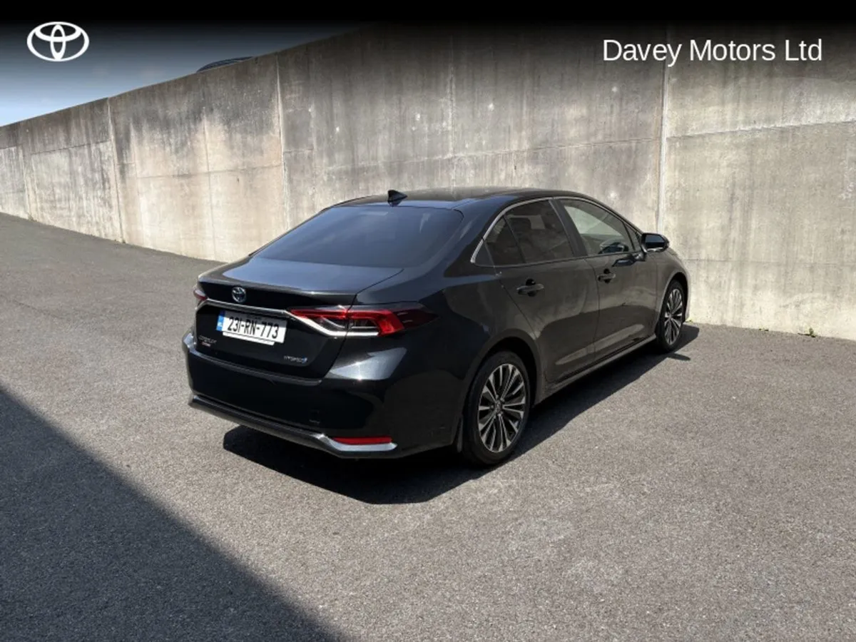 Toyota Corolla Luna 4DR Sport Saloon - Image 2