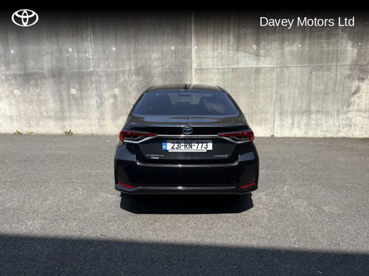 Toyota Corolla Luna 4DR Sport Saloon - Image 3