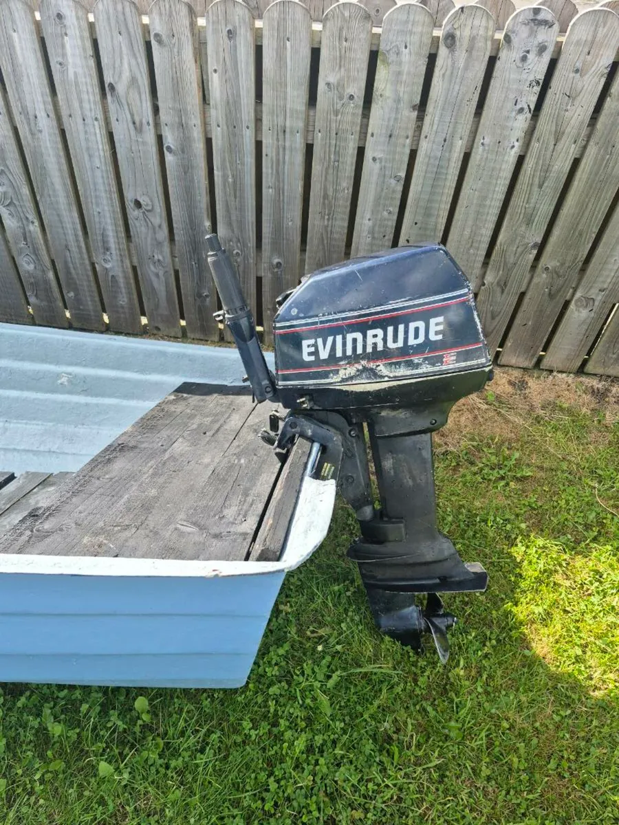 15 foot boat & Engine - Image 2