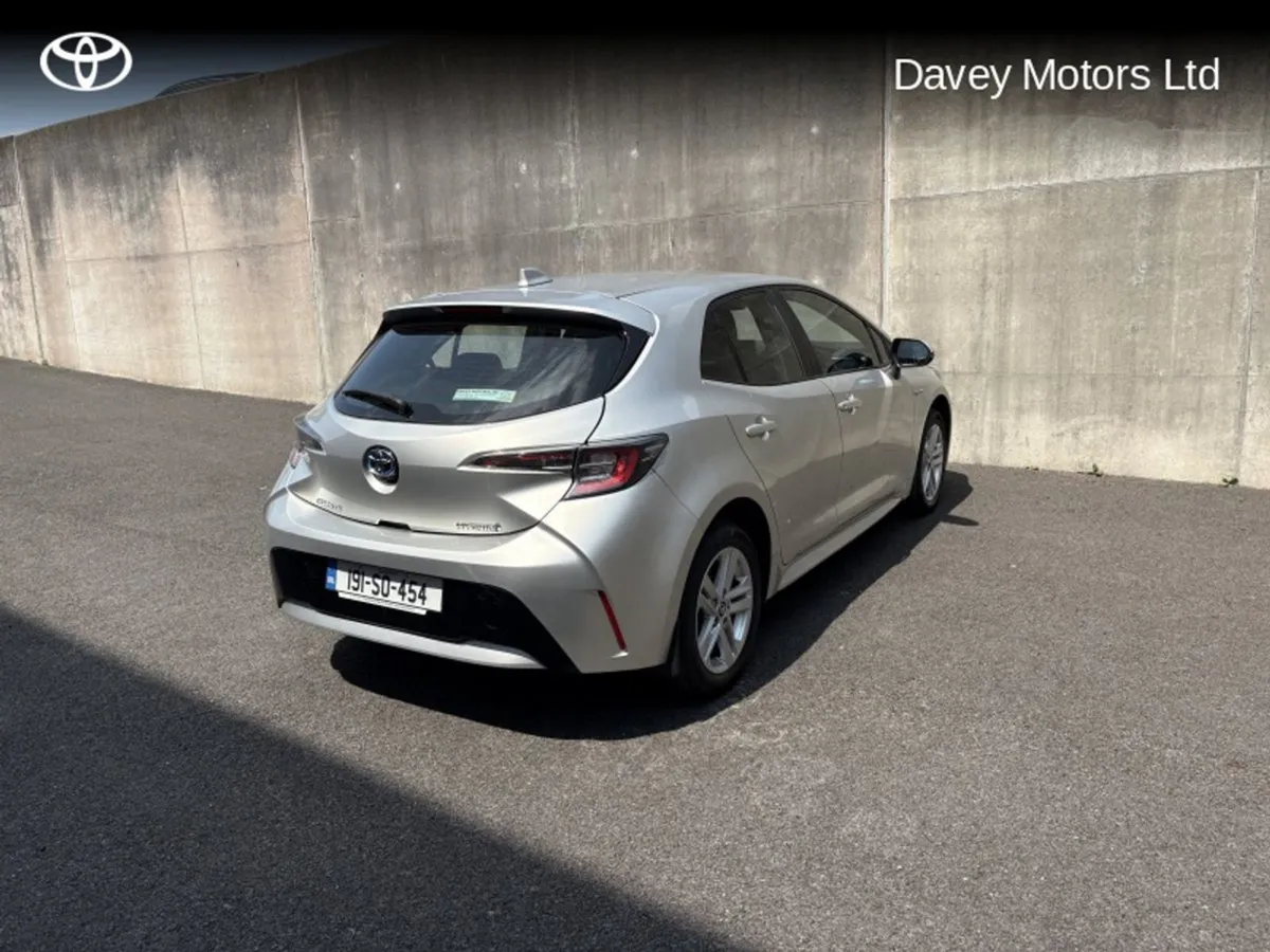 Toyota Corolla Luna H/B 4DR Auto Hybrid - Image 2
