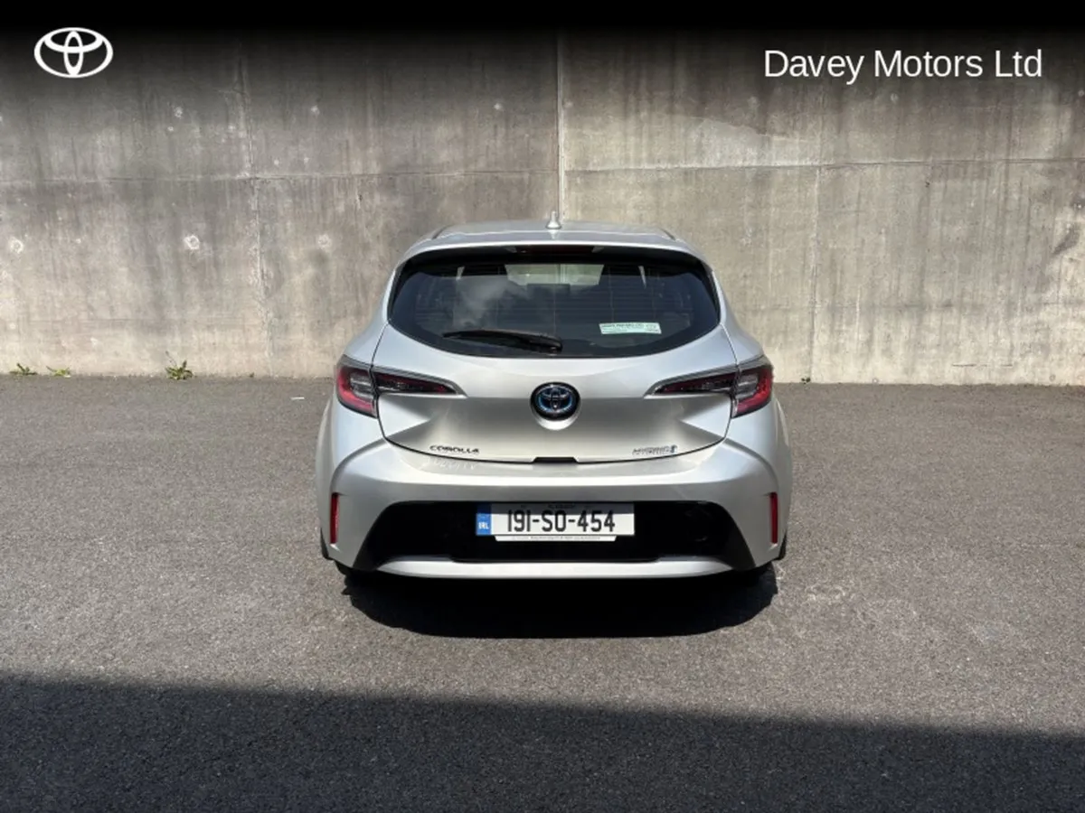Toyota Corolla Luna H/B 4DR Auto Hybrid - Image 3