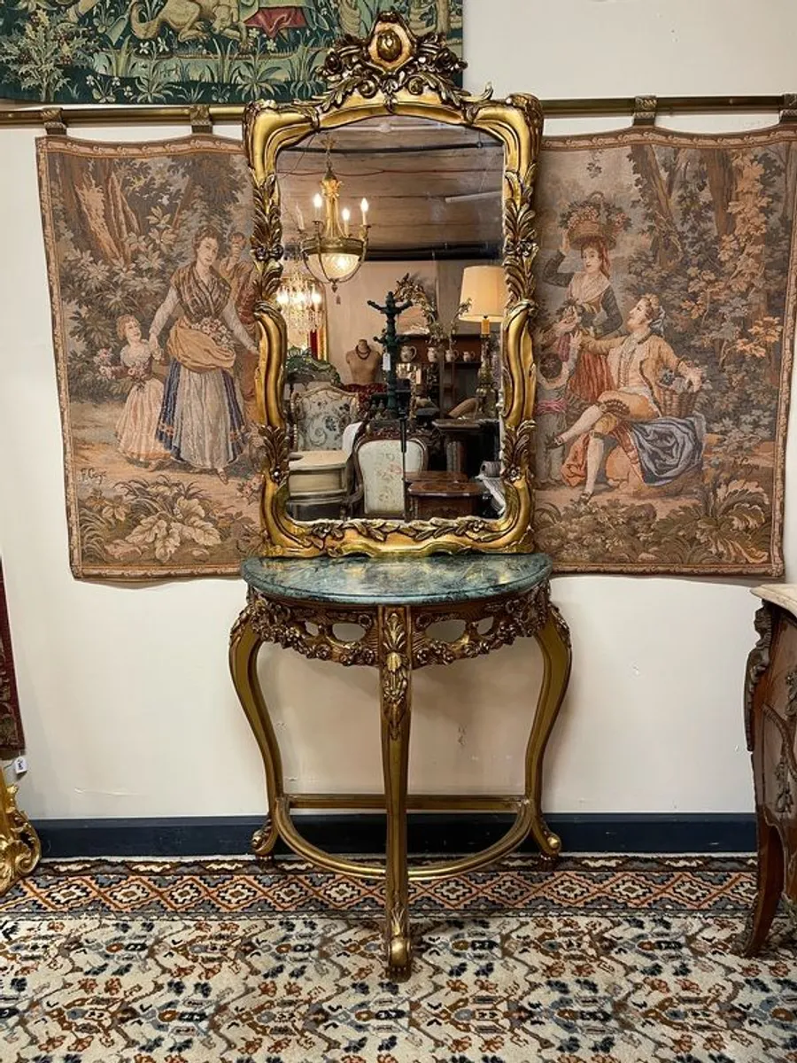 Beautiful French Style Gilt-Wood Console Table with Mirror - Image 1