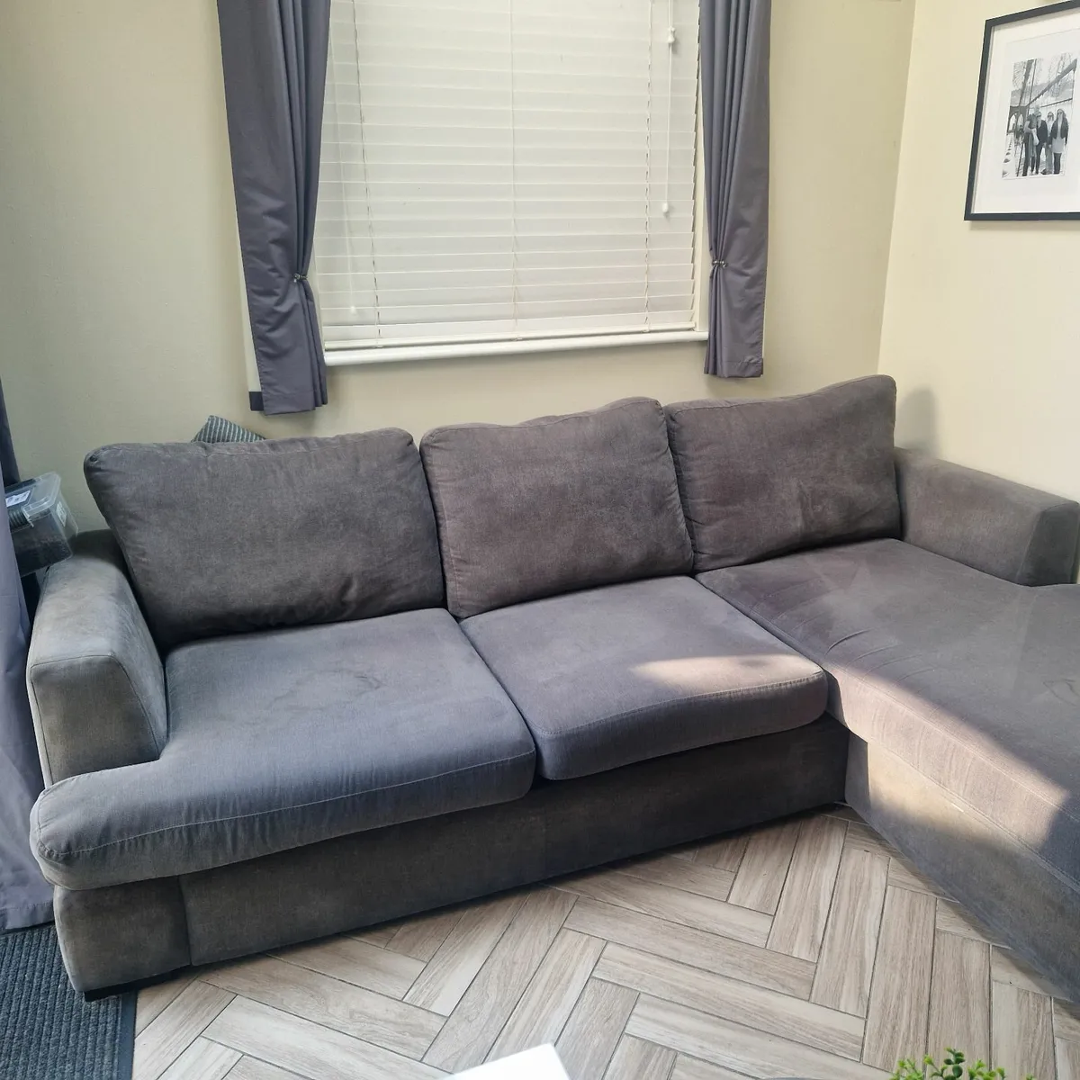 Couch - Image 3