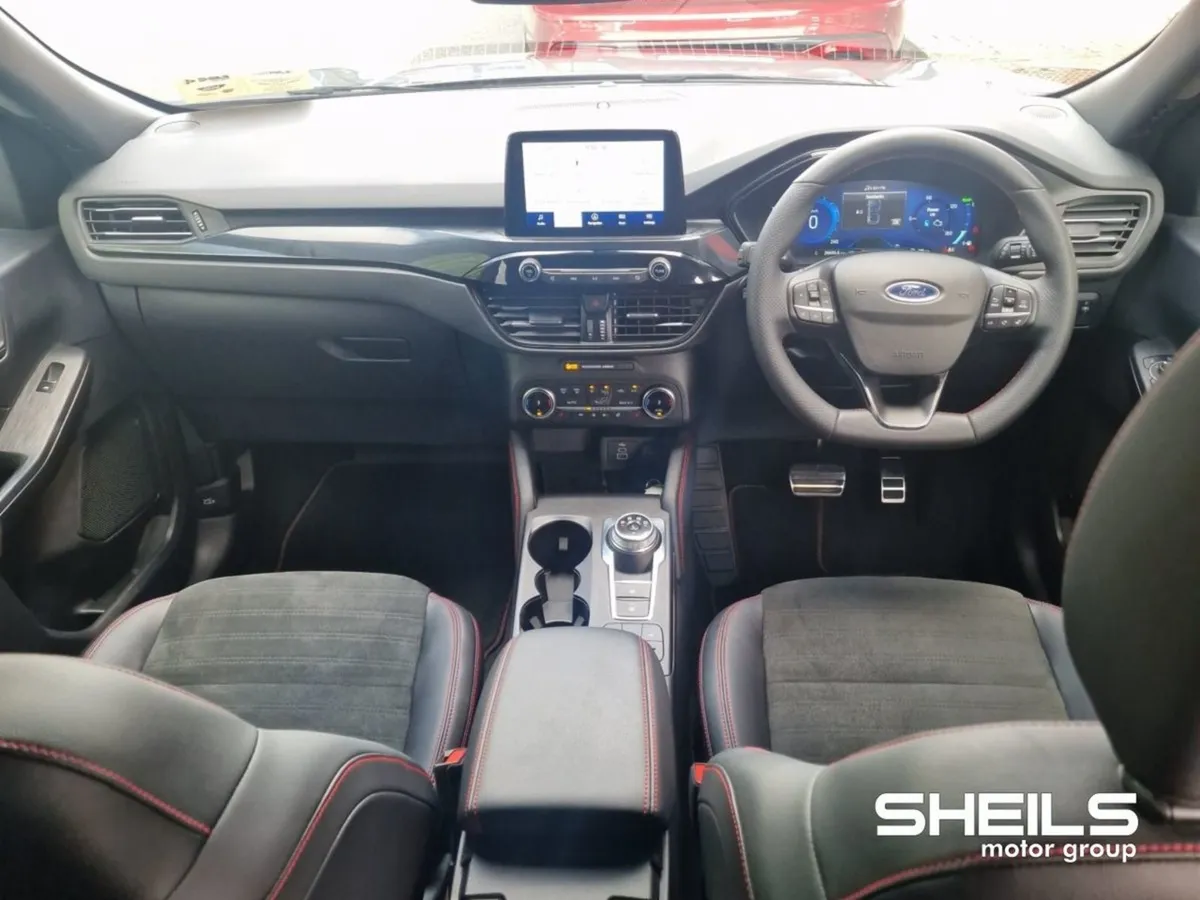 Ford Kuga 2.5 Duratec 225PS Phev St-line X Auto - Image 3