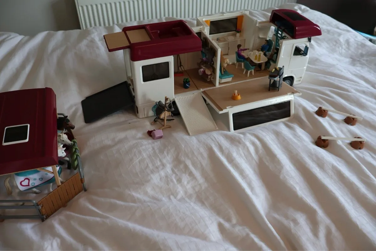 Schleich horse truck - Image 4