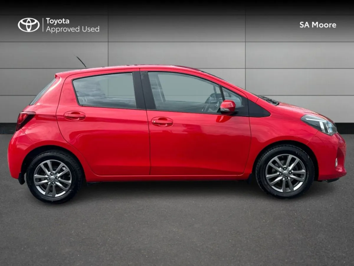 Toyota Yaris 1.0 5DR Luna - Image 3