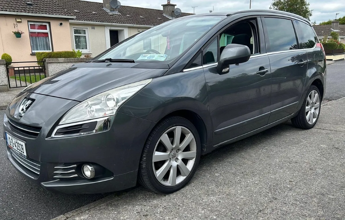Peugeot 5008 2012 Automatic 7 Seater - Image 2