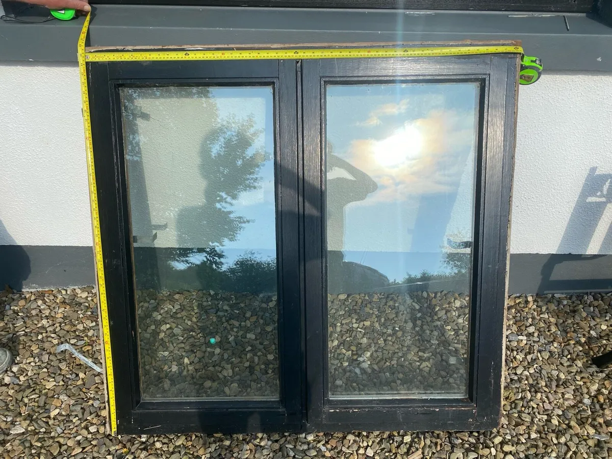 Selection of windows and doors - Image 1