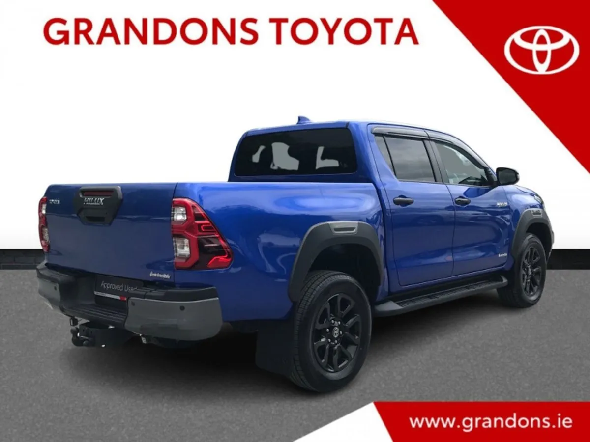 Toyota HiLux 2.8 Invincible Auto - Grandons - Image 2