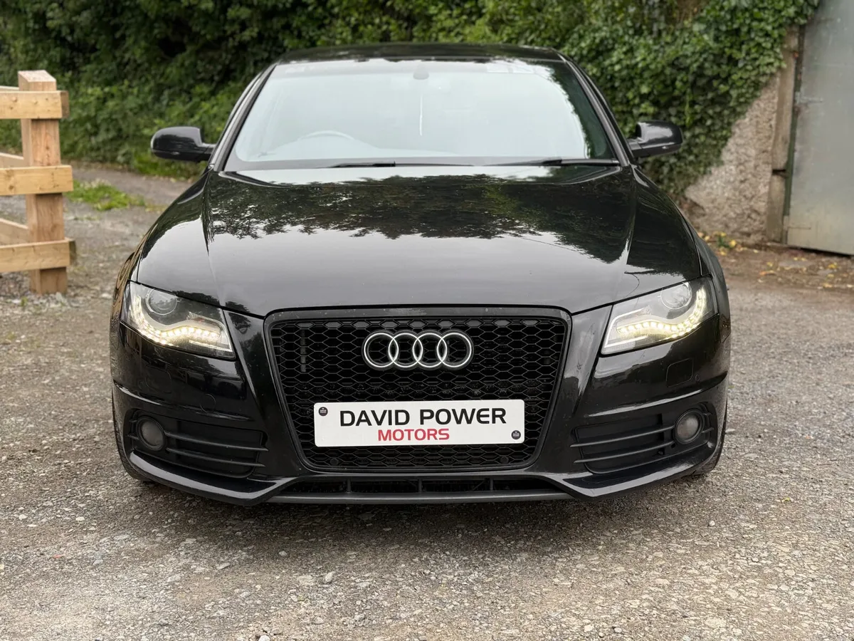 Audi A4 2012 S-Line Black Edition - Image 4