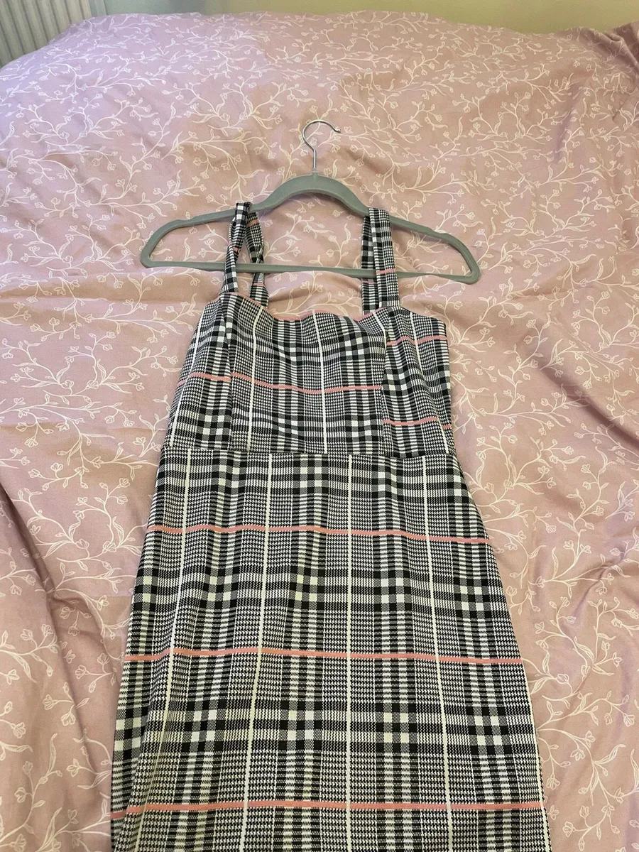 Women’s dress - Image 1