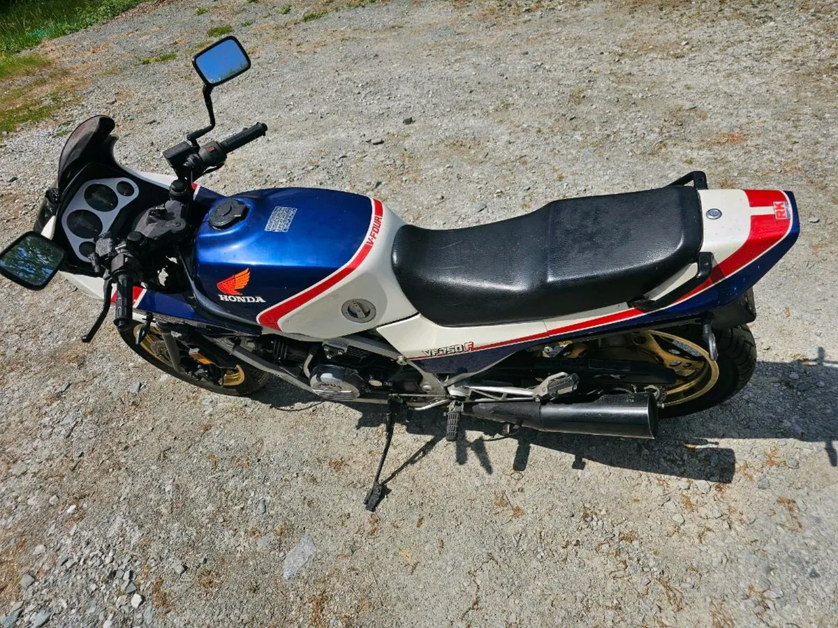 Honda vf750 - Image 3