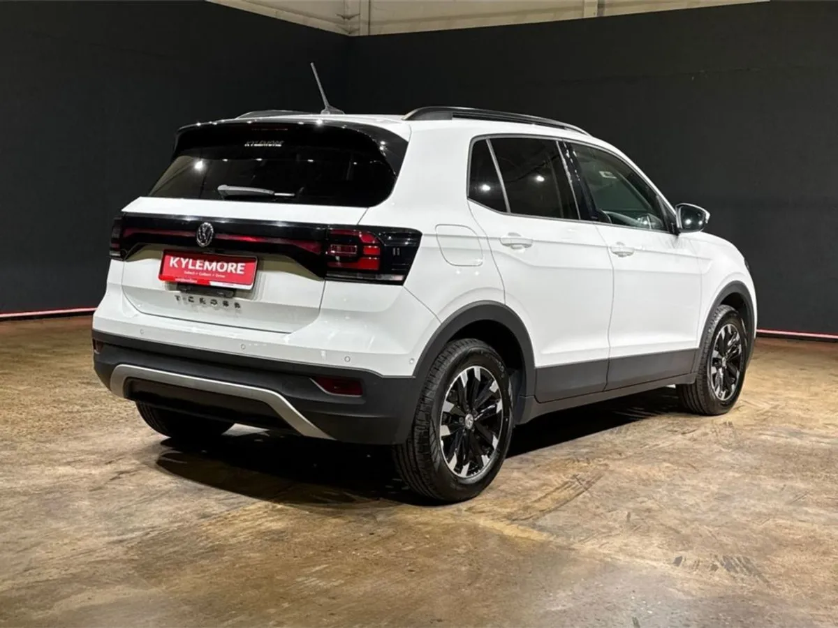 Volkswagen T-Cross Factory Alloys - Reverse Camera - Image 3