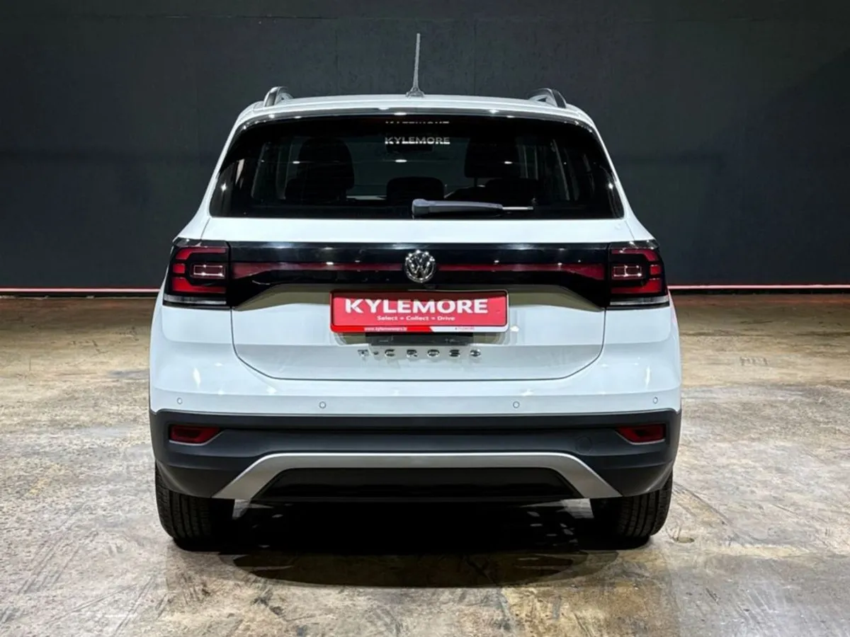 Volkswagen T-Cross Factory Alloys - Reverse Camera - Image 4