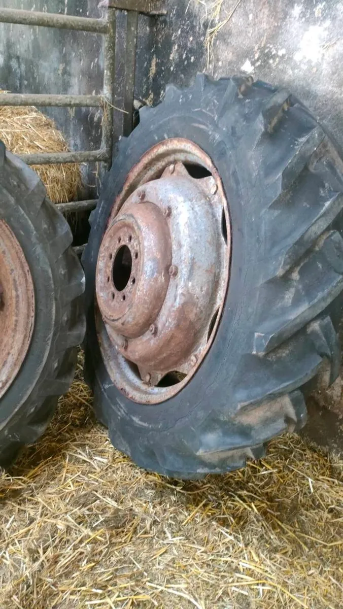 Rear tractor wheels - Image 1