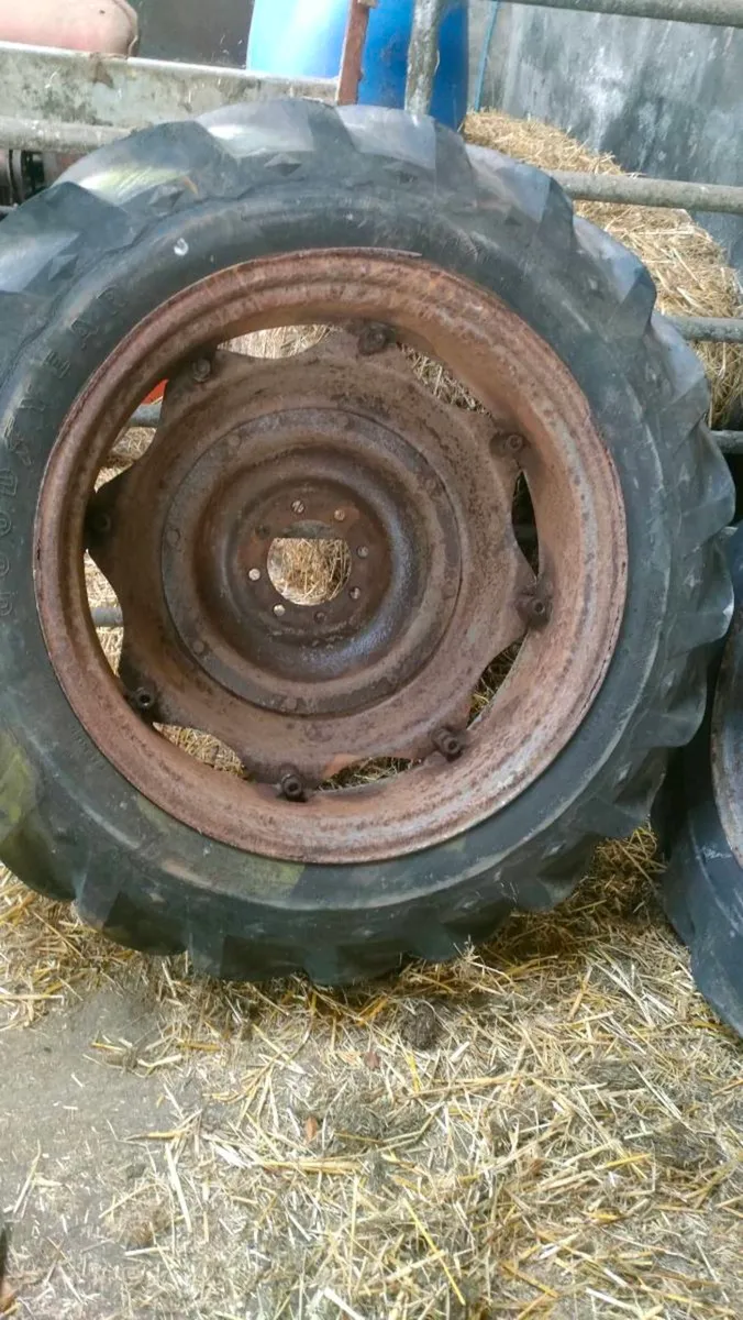 Rear tractor wheels - Image 3