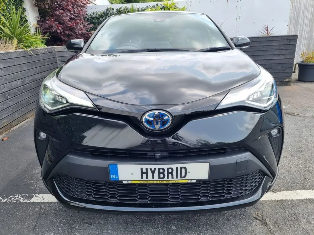 Toyota C-HR 1.8 Hybrid / SOL G-pack TOP Spec / Lo - Image 4