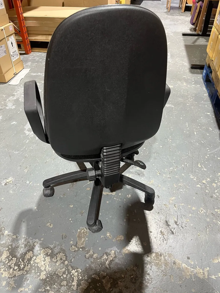 Office chair - Image 2