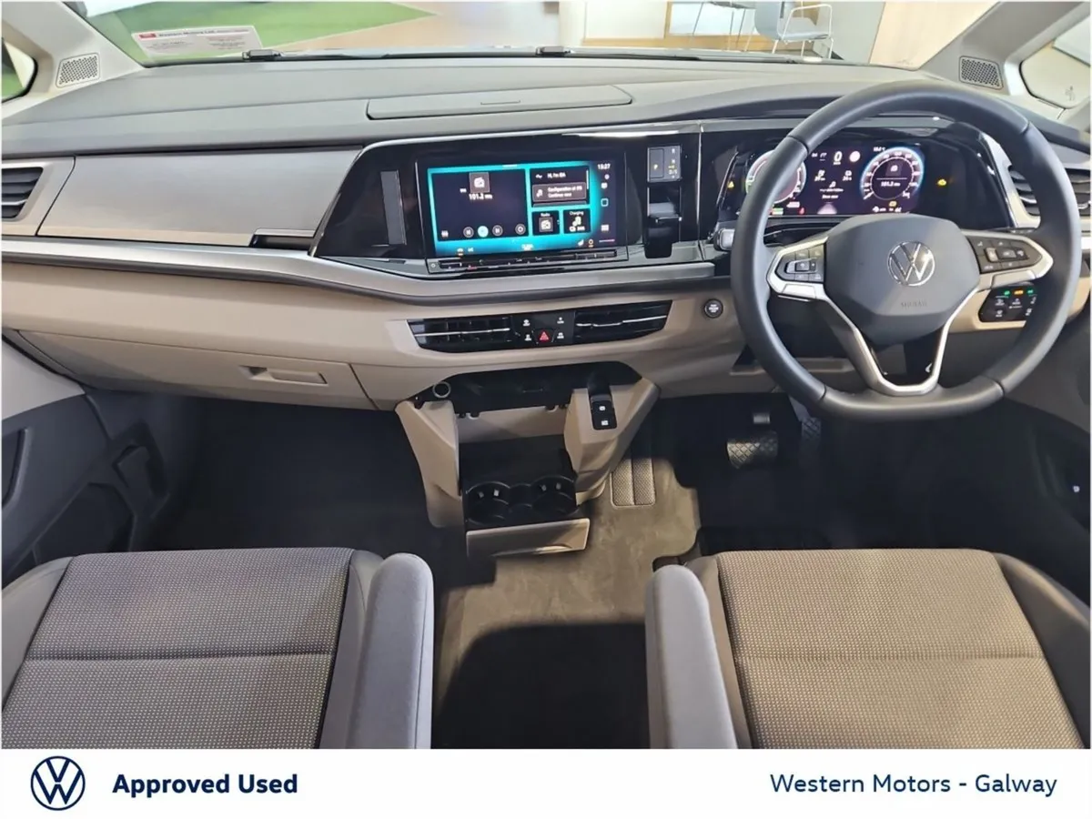 Volkswagen Multivan Life  4 Wheel Drive  Auto  Pa - Image 1