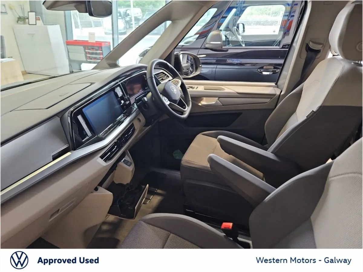 Volkswagen Multivan Life  4 Wheel Drive  Auto  Pa - Image 2