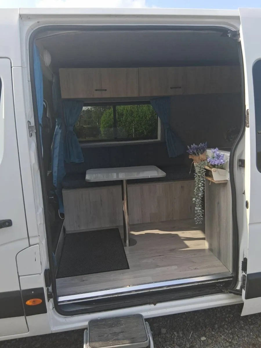 Campervan - Image 4