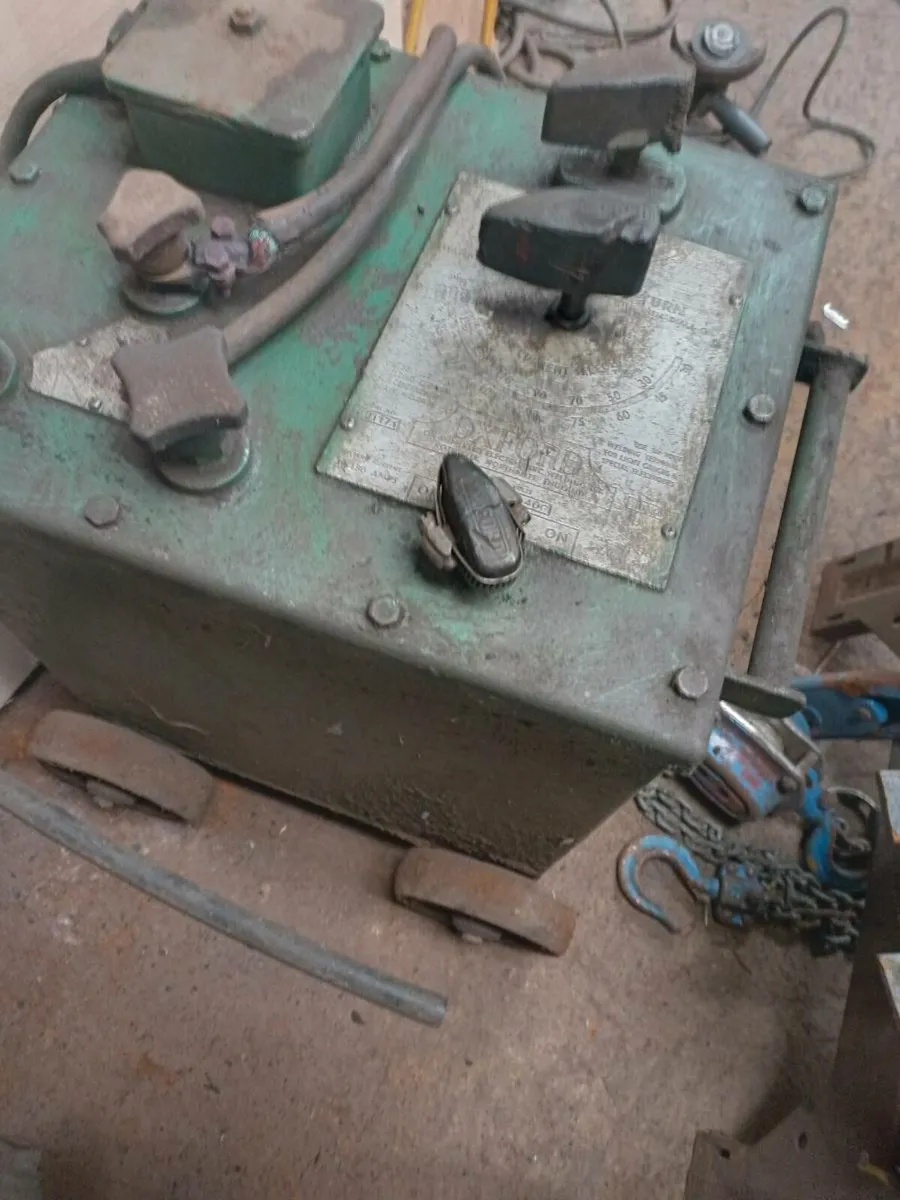 Antique oil cooled welder antique compressor and a - Image 2