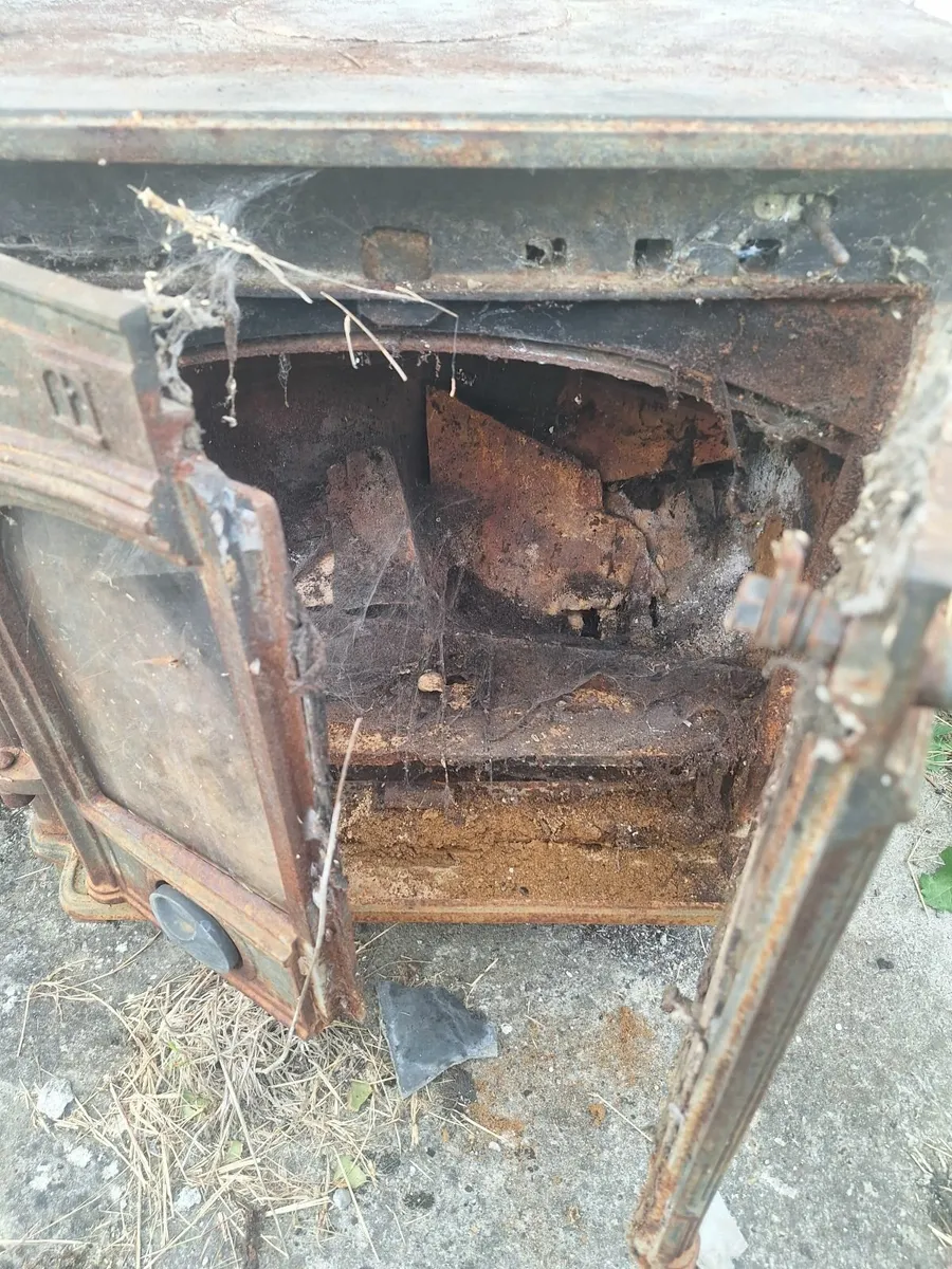 Cast Iron Solid Fuel Stove - Image 3