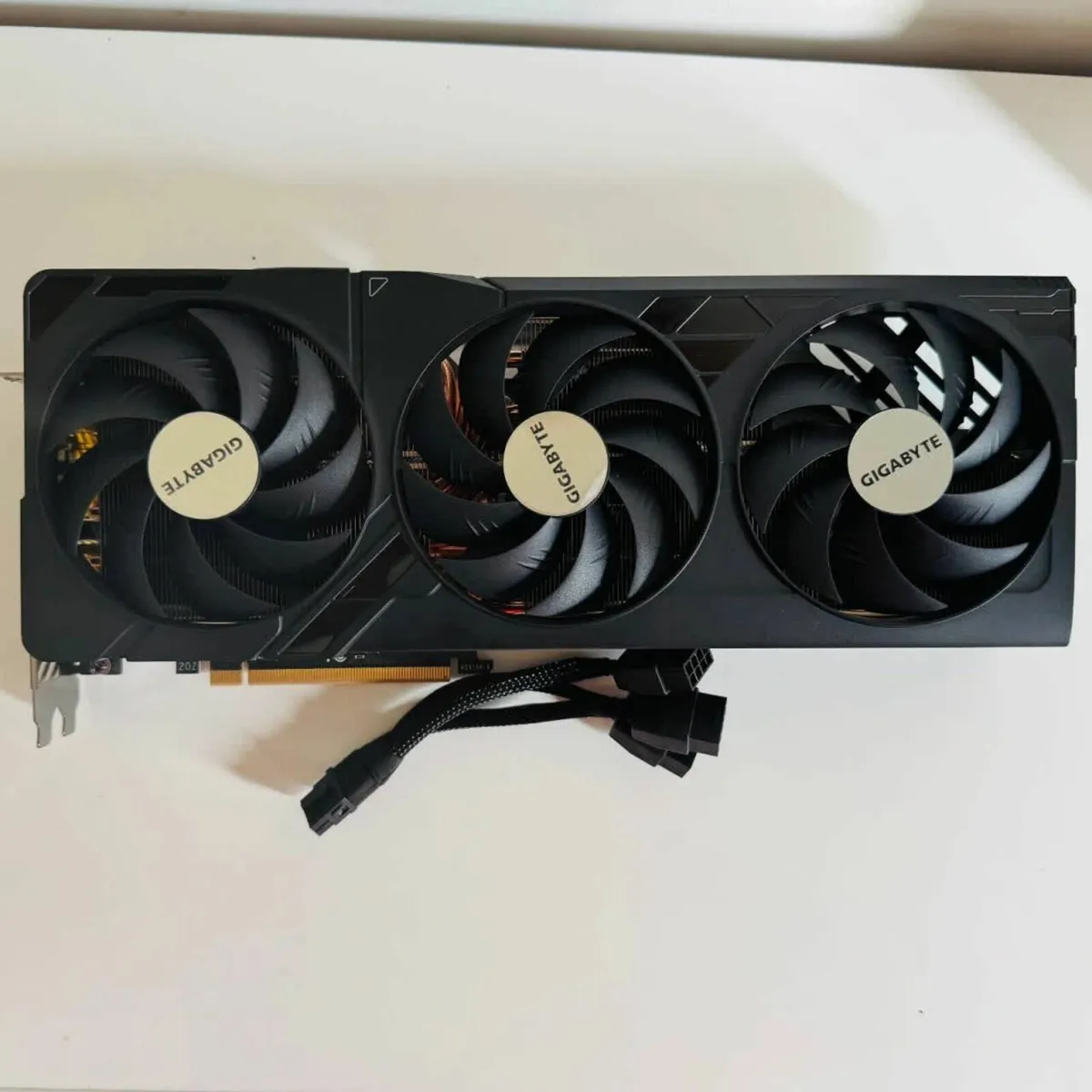 Gigabyte GeForce RTX 4070 Ti Super - Image 3