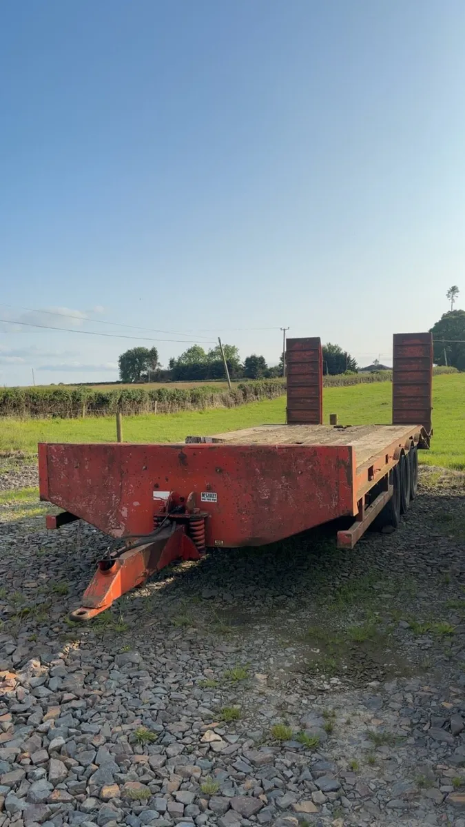 Low loader - Image 2