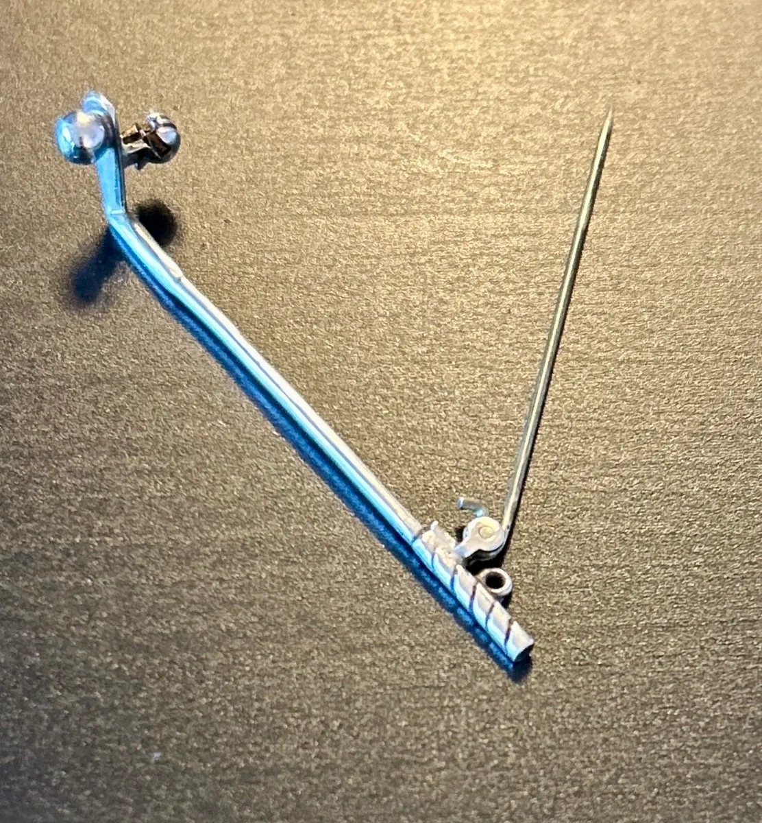 Vintage silver golf pin brooch - Image 3