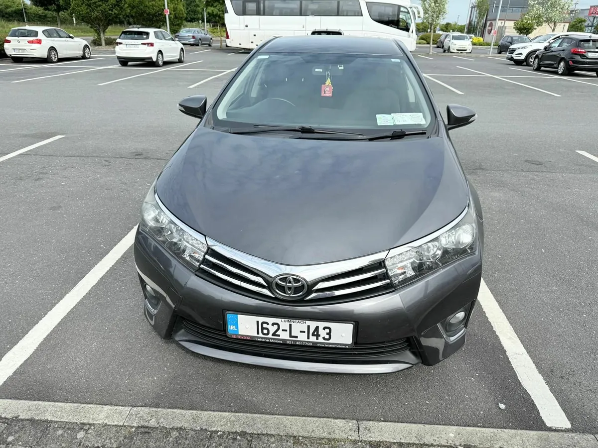 Toyota Corolla 2016 - Image 2