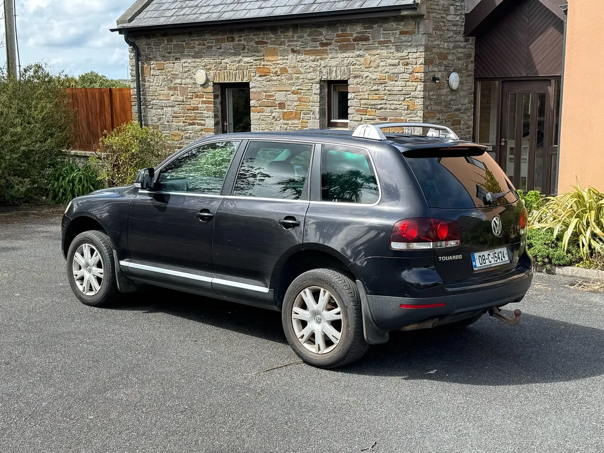 Volkswagen Touareg 3L V6 2-Seater - Image 3