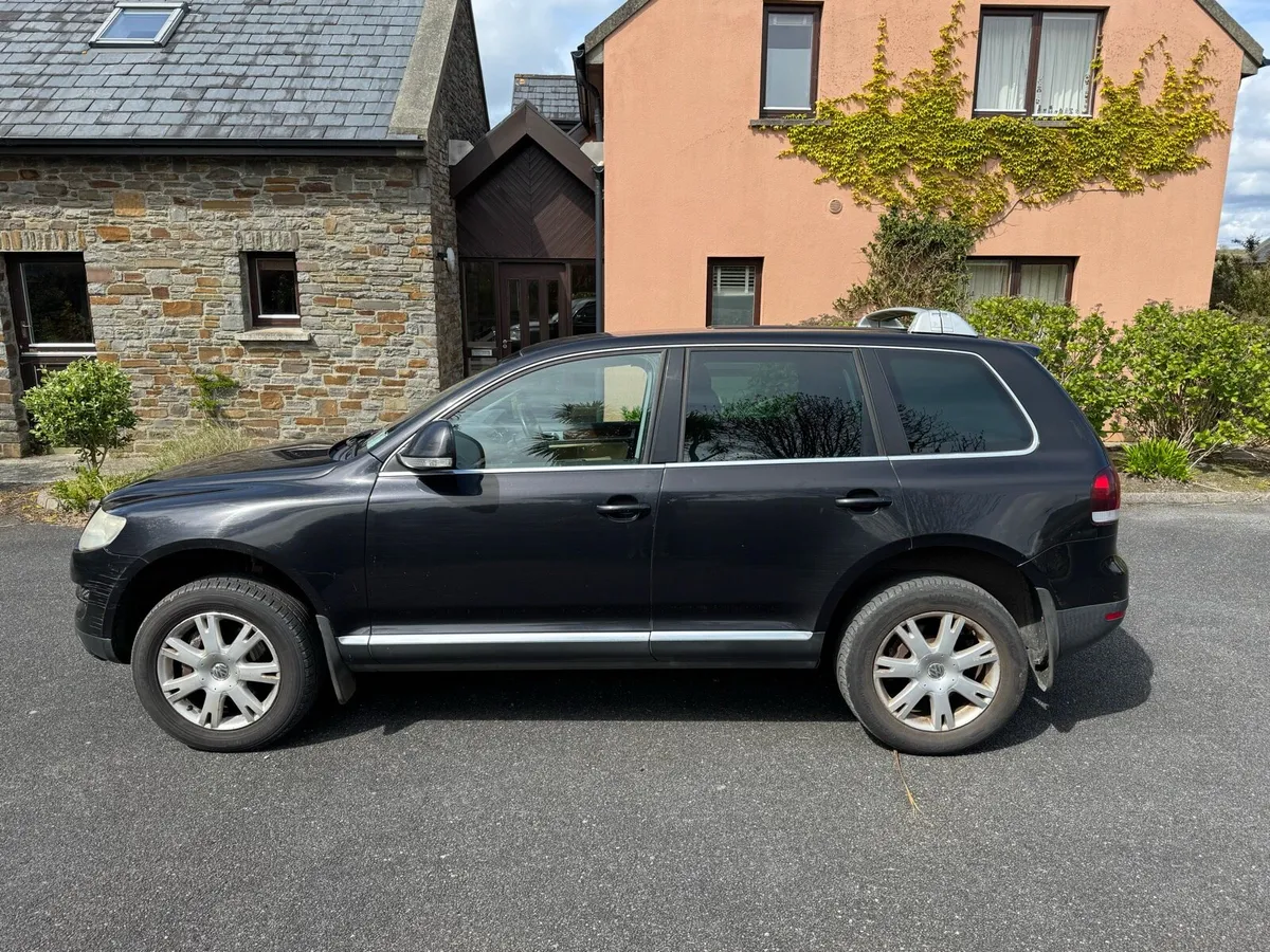Volkswagen Touareg 3L V6 2-Seater - Image 4