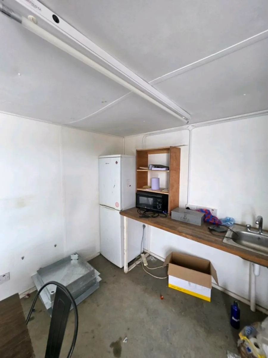 20FTX10FT Canteen - Image 3