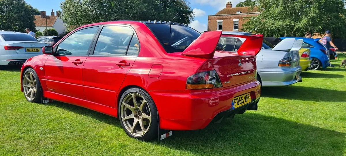 Mitsubishi Lancer Evolution IX FQ300 - Image 1