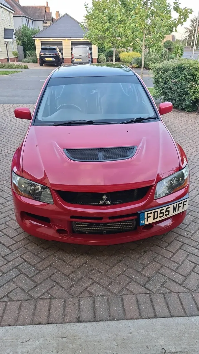 Mitsubishi Lancer Evolution IX FQ300 - Image 4