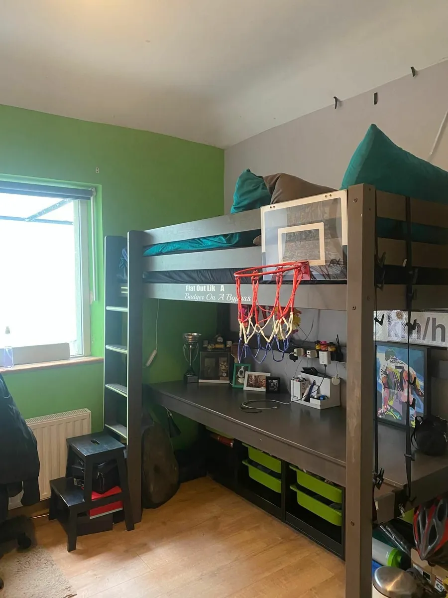 Loft bed - Image 1