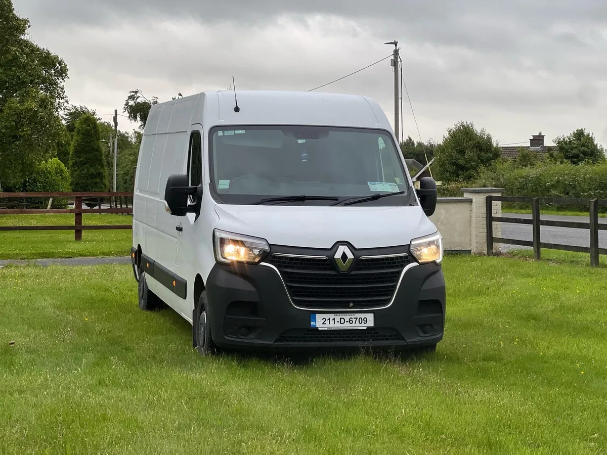 Renault Master D.O.E&Taxed. - Image 1